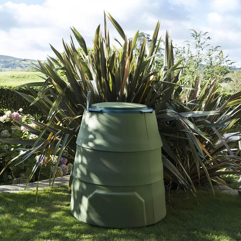 330L Green Johanna Compost Bin with Insulating Jacket