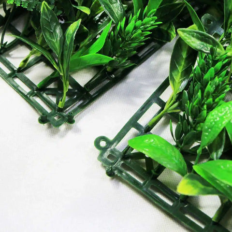 Clip of the frame on the Green Tropics Artificial Plant Wall Panel 